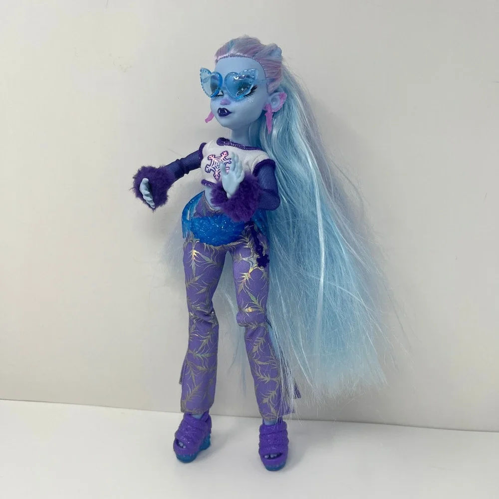 Monster High Abbey Bominable G3 Doll Blue‎ Purple WinMattelter Snowflake Fashion